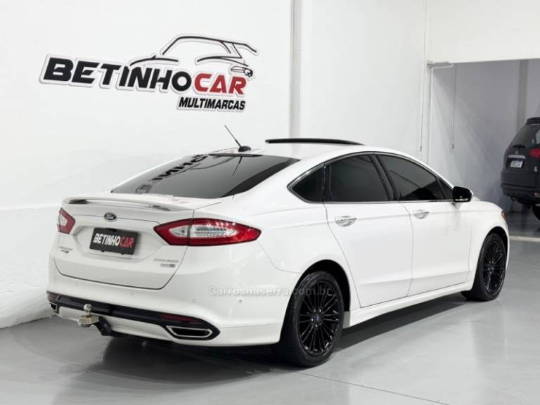 FORD - FUSION - 2012/2013 - Branca - R$ 82.900,00